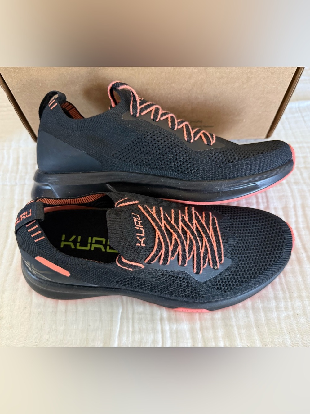 NIB Rare KURU FLUX Sneakers Size 8.5